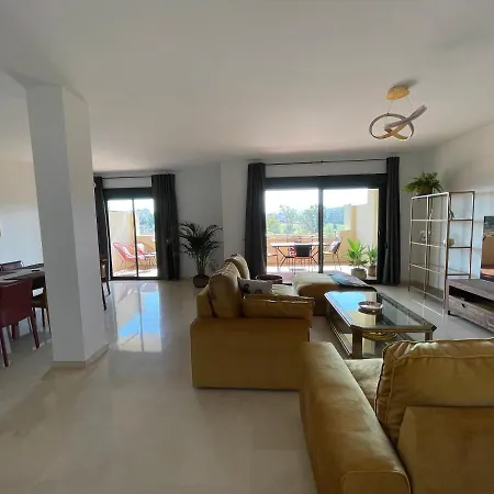 Casa De Loros * Μαρμπέλλα