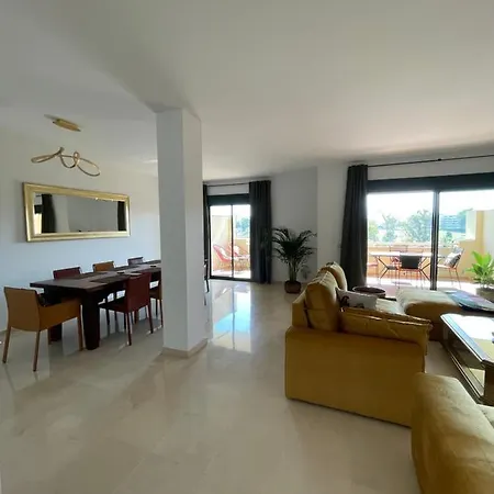 Casa De Loros Apartment *